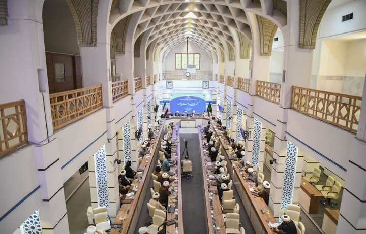 تصاویر| همایش ائمه جمعه فارس با حضور رئیس شورای سیاست گذاری ائمه جمعه کشور