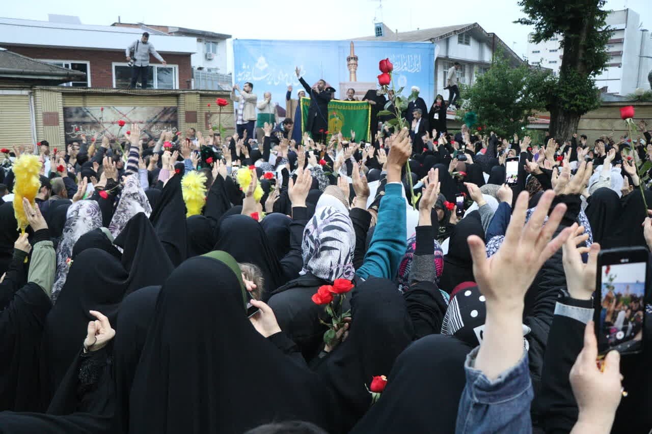 گل و اشک، شور کرامت؛ جشن باشکوه استقبال خادمان حرم رضوی در رشت