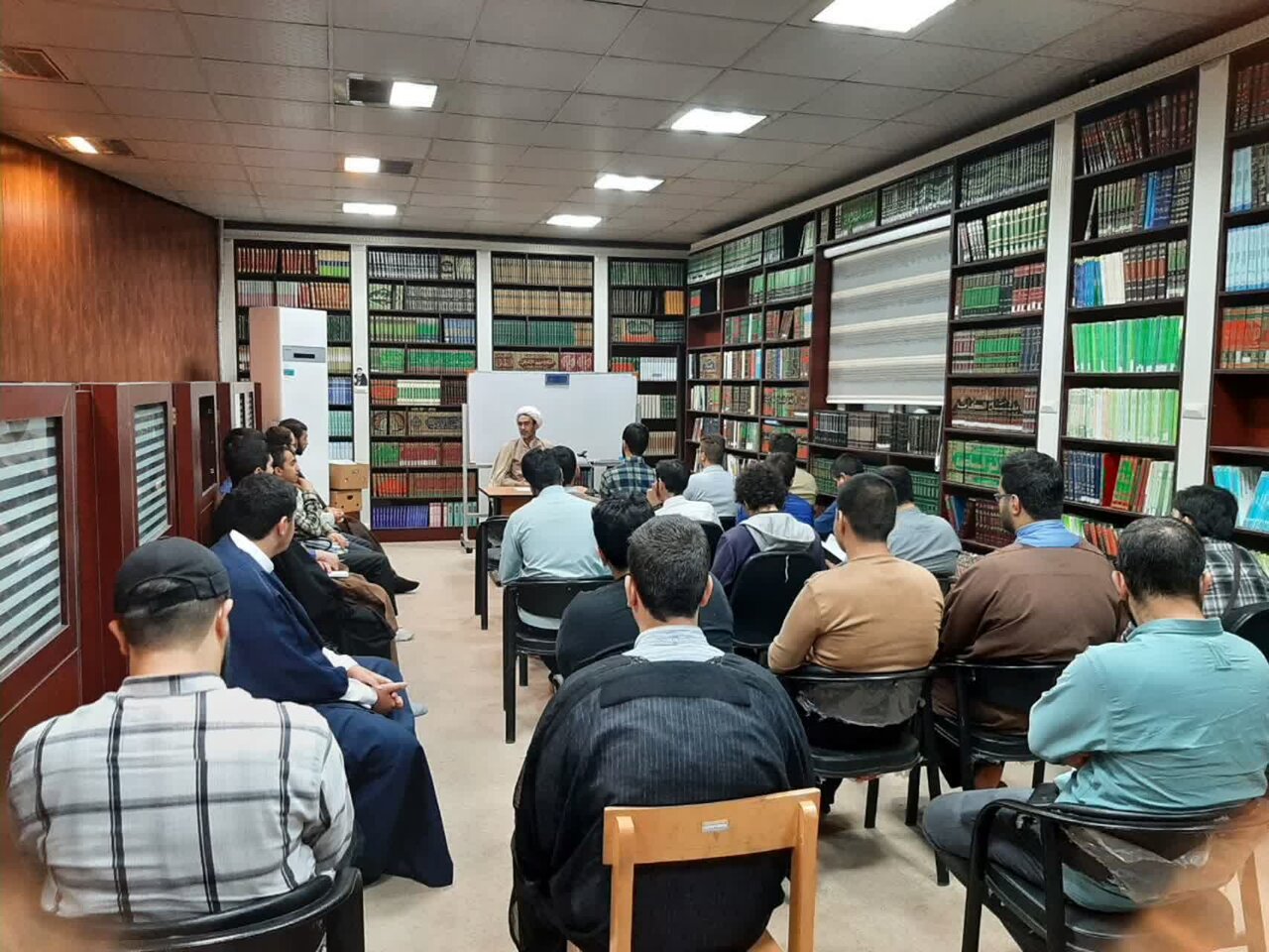 نشست علمی «روش‌شناسی شناخت در مسئله حجاب و شیوه ارائه راهکار» برگزار شد