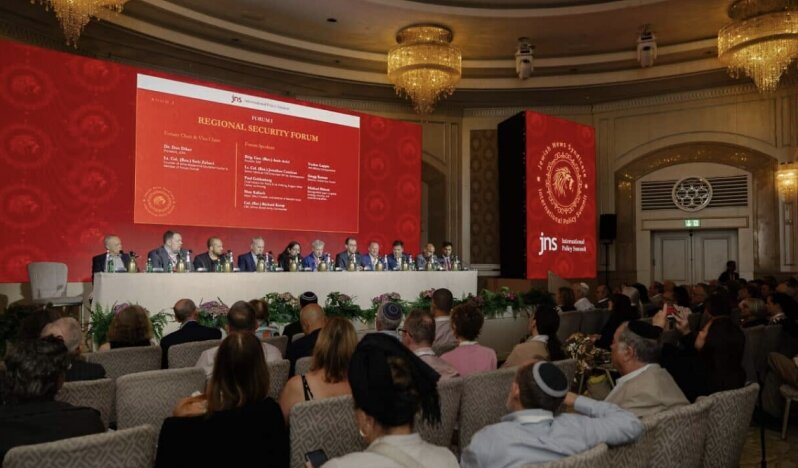 JNS Zirvesi’nde İsrail eleştirilerine tahammülsüzlük vurgusu