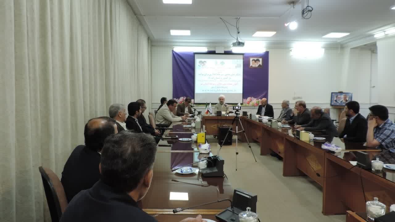 موانع سرمایهگذاری در استان قم توسط نخبگان بررسی شد/ افزایش مشارکت مردمی از طریق بستههای تشویقی