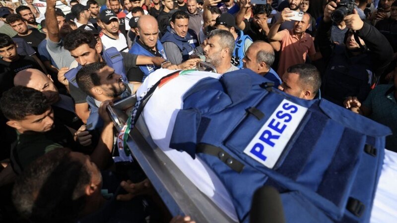 ガザでジャーナリスト211人が殺害