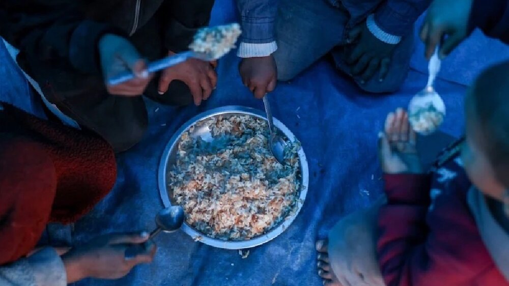 دنیا کے بھونڈے پن نے تیرے بچپن کی خوبصورتیوں کو بگاڑ کیوں دیا؟ + تصویریں اور ویڈیوز