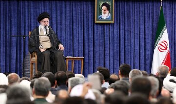 Ayatullah Khamenei: Tak Ada Kepentingan Lebih Besar bagi Umat Islam Selain Persatuan