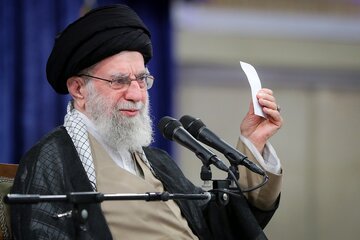 آیت‌الله‌ خامنه‌ای: وظیفه حوزه علمیه، ترسیم خطوط اصلی و فرعی تمدّن نوین اسلامی است/ تبیین الزامات حوزه پیشرو و سرآمد در جامعه اسلامی