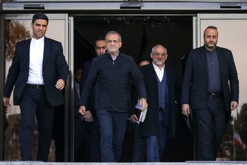 سفر پزشکیان به قم / فردا صبح برای شرکت در اجلاس خبرگان رهبری