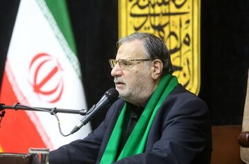 یادنامه و مستند زندگانی حاج سید احمد شمس در شهر قم رونمایی می‌شود + پوستر