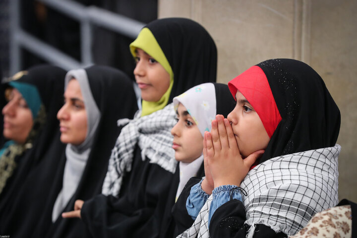 Photos: Supreme Leader receives Iran's Hajj officials & organizers