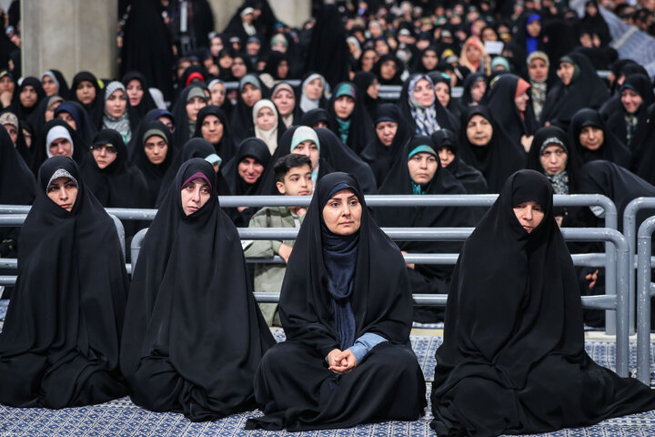 Photos: Supreme Leader receives Iran's Hajj officials & organizers