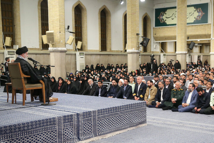 Photos: Supreme Leader receives Iran's Hajj officials & organizers