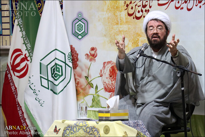 گزارش تصویری | جشن دهه کرامت با سخنرانی حجت الاسلام عالی