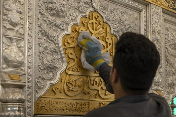إنهاء تثبيت شبّاك سرداب الإمام الحسين في مرقد أبي الفضل العباس (عليهما السلام)