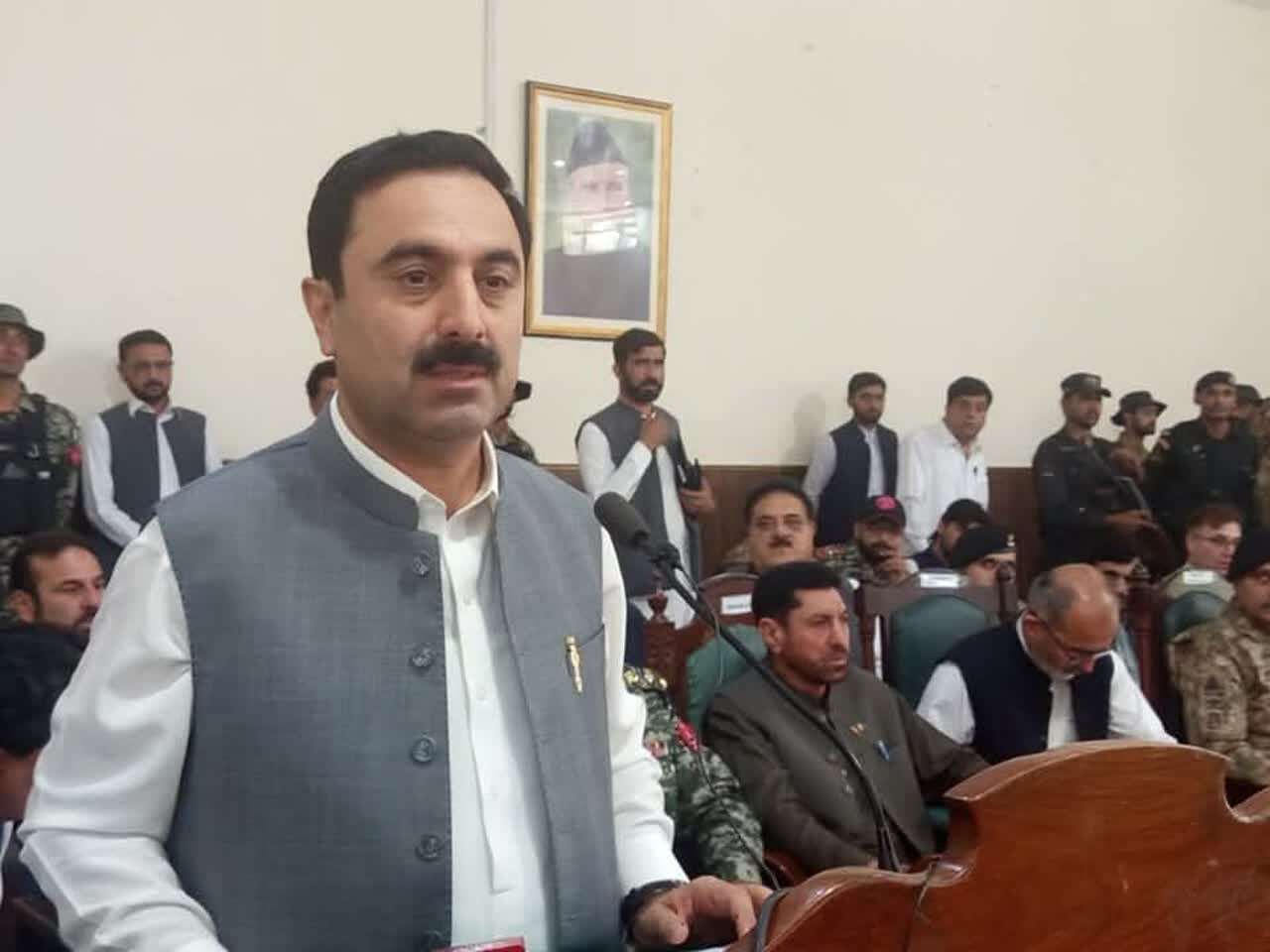 حضور مقامات ارشد ایالت خیبر پختونخواه در منطقه پاراچنار/ وعده دولت پاکستان برای توسعه زیرساخت‌های منطقه در سایه صلح