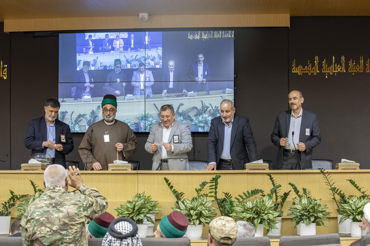 Al-Abbas holy shrine holds a draw for performance of Hajj rituals for its employees