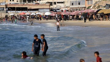عکس خبری | ساحل غزه پناهگاه فلسطینان آواره از جنگ