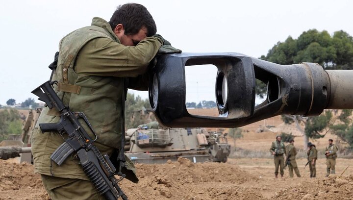 Paper: What crises are plaguing Israeli army as war continues?