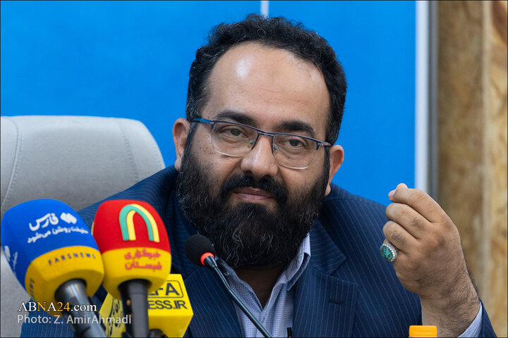 در یادمان شهدای هفت تیر