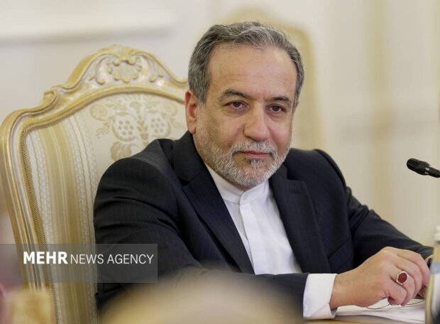 Araghchi ha lasciato Islamabad per Teheran