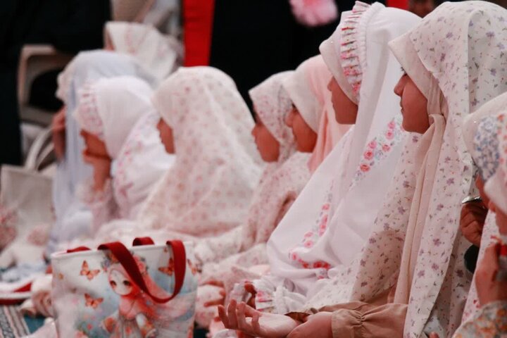 Photos: Special ceremony of Hazrat Masoumeh birth anniversary and Friday prayer for girls held in Zanjan