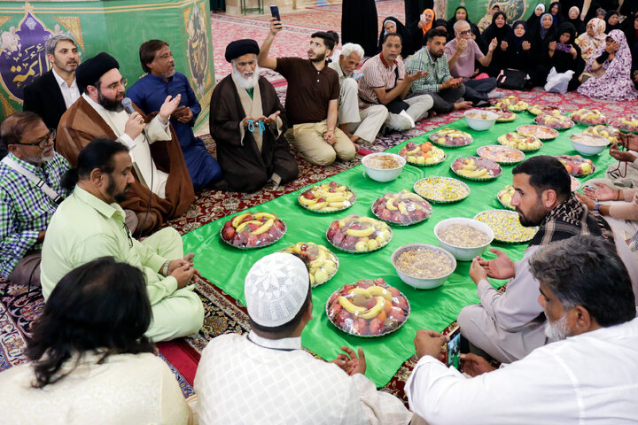 Photos: Traditional "Tabaq Dastarkhwan" ceremony held at Astan Quds Razavi