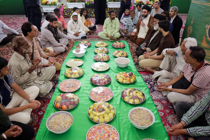 Photos: Traditional "Tabaq Dastarkhwan" ceremony held at Astan Quds Razavi