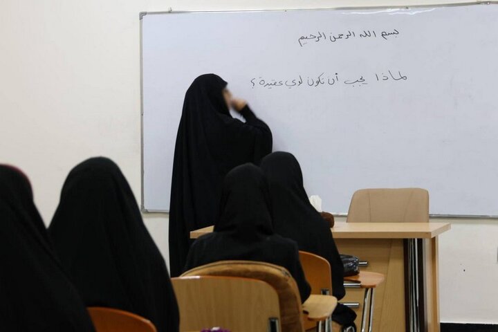 دورة (ينابيع الرحمة) النسوية في كربلاء