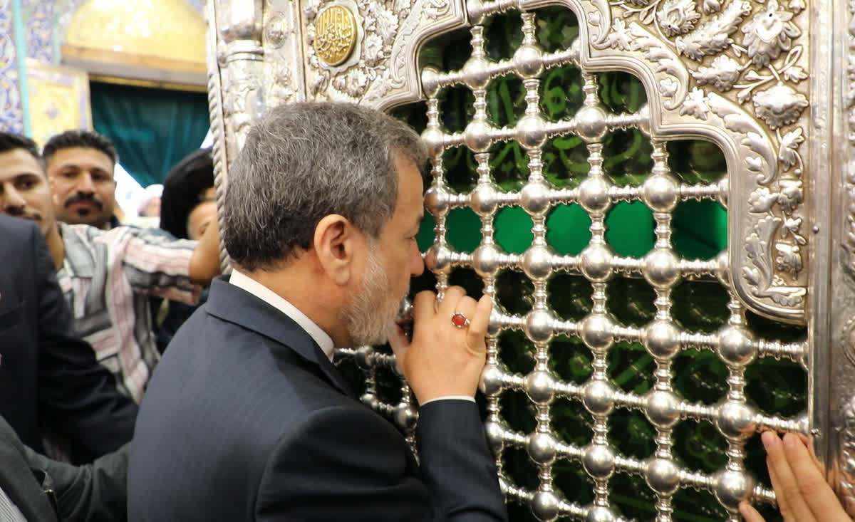 Iran's Foreign Minister Visits Shrine of Lady Fatimah Masumah (S.A) + Photos