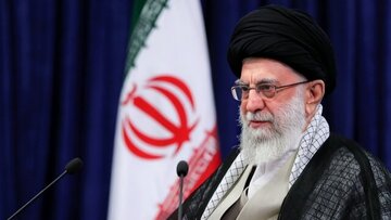 Imam Khamenei: Peradaban Islam adalah Lawan Peradaban Materialistis