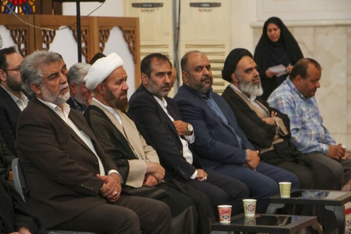 تصاویر| آیین توزیع 20 سری جهیزیه به نوعروسان در حرم مطهر شاهچراغ(ع)