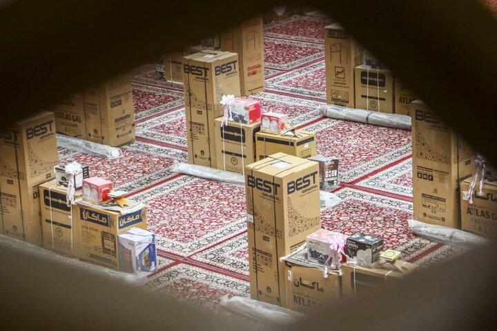 تصاویر| آیین توزیع 20 سری جهیزیه به نوعروسان در حرم مطهر شاهچراغ(ع)