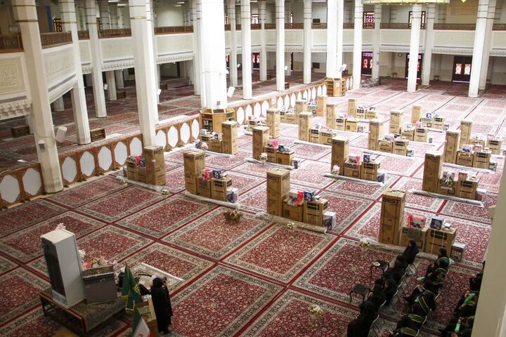 تصاویر| آیین توزیع 20 سری جهیزیه به نوعروسان در حرم مطهر شاهچراغ(ع)