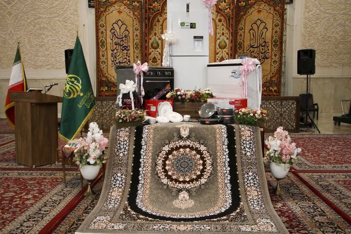 تصاویر| آیین توزیع 20 سری جهیزیه به نوعروسان در حرم مطهر شاهچراغ(ع)