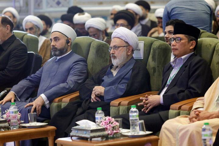 تقرير مصور/ افتتاح مؤتمر الإمام الرضا(ع) الدولي ومشاركة مفكرين من 21 دولة