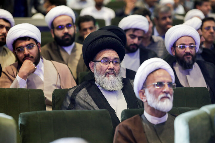 تقرير مصور/ افتتاح مؤتمر الإمام الرضا(ع) الدولي ومشاركة مفكرين من 21 دولة