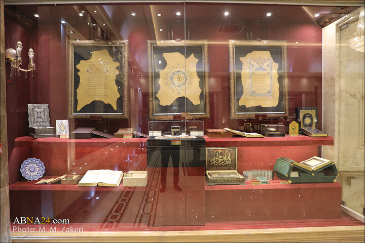 Photos: "WikiShia" managers, researchers visit Imam Ali Museum in Qom