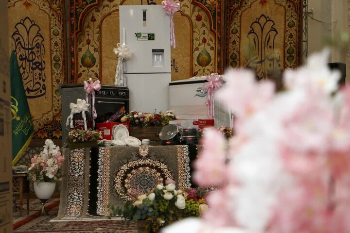 Photos: Ceremony of distributing 20 sets of dowries to brides-to-be in Shah Cheragh holy shrine