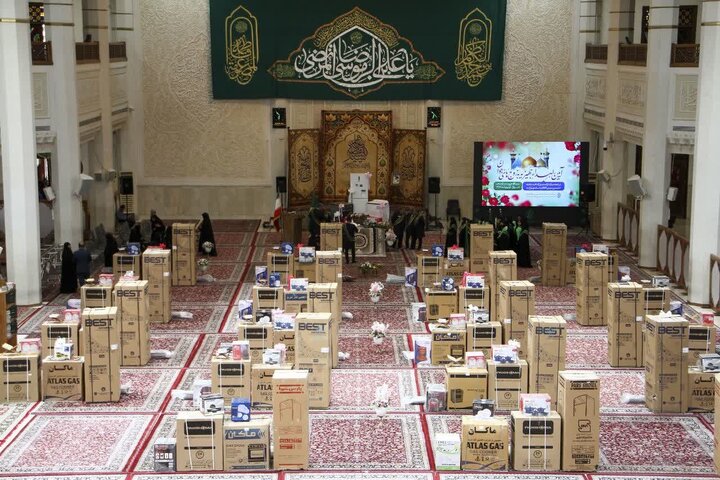 Photos: Ceremony of distributing 20 sets of dowries to brides-to-be in Shah Cheragh holy shrine