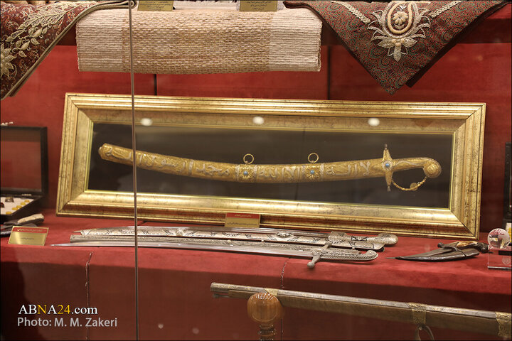 ဝီကီ ရှီအဟ် စီမံခန့်ခွဲရေးအဖွဲ့တစ်ဖွဲ့ သည်  ကွမ်းမြို့  ရှိ အေမာမ် အလီ (အ.စ) ပြတိုက်သို့ သွားရောက် ကြည့်ရှု ။ ။ Photos