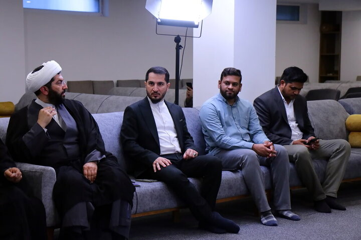 دیدار میهمانان همایش بین‌المللی یکصدمین سال حوزه با آیت‌الله شب‌زنده‌دار