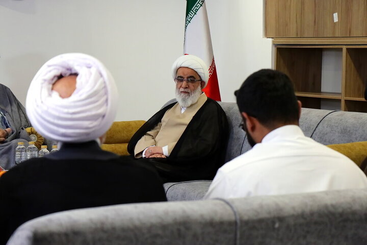 دیدار میهمانان همایش بین‌المللی یکصدمین سال حوزه با آیت‌الله شب‌زنده‌دار