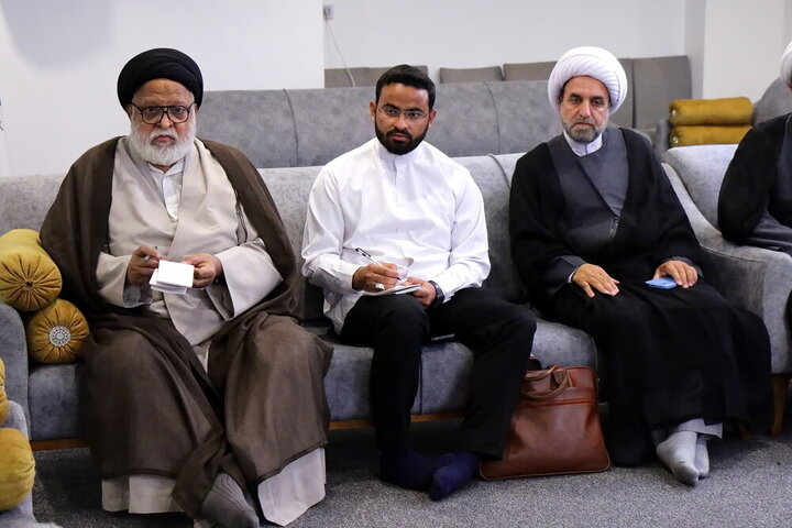 دیدار میهمانان همایش بین‌المللی یکصدمین سال حوزه با آیت‌الله شب‌زنده‌دار