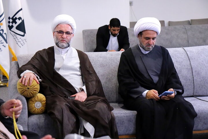 دیدار میهمانان همایش بین‌المللی یکصدمین سال حوزه با آیت‌الله شب‌زنده‌دار