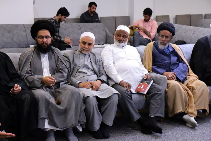 دیدار میهمانان همایش بین‌المللی یکصدمین سال حوزه با آیت‌الله شب‌زنده‌دار