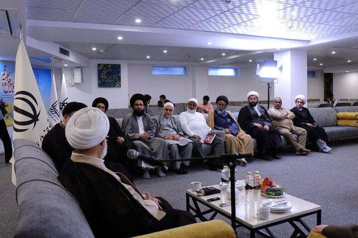 دیدار میهمانان همایش بین‌المللی یکصدمین سال حوزه با آیت‌الله شب‌زنده‌دار