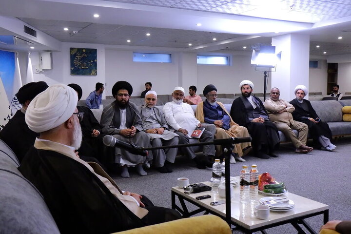 دیدار میهمانان همایش بین‌المللی یکصدمین سال حوزه با آیت‌الله شب‌زنده‌دار