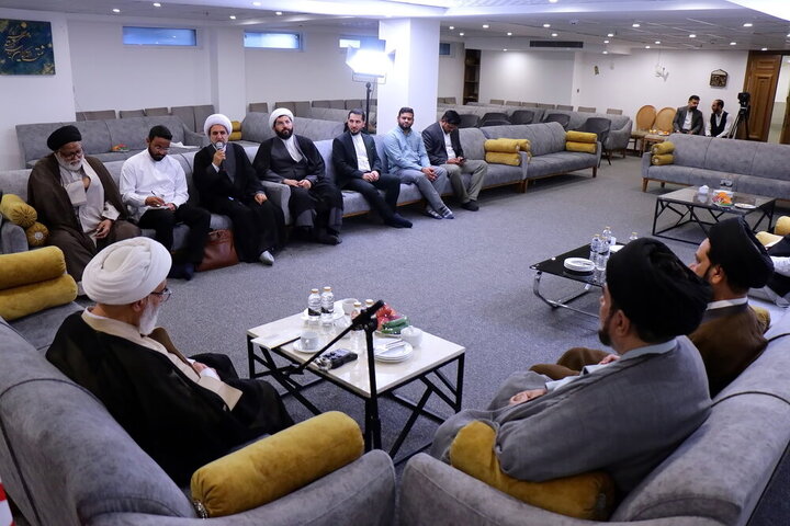 دیدار میهمانان همایش بین‌المللی یکصدمین سال حوزه با آیت‌الله شب‌زنده‌دار