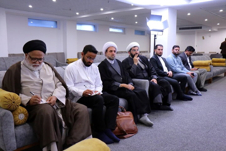 دیدار میهمانان همایش بین‌المللی یکصدمین سال حوزه با آیت‌الله شب‌زنده‌دار