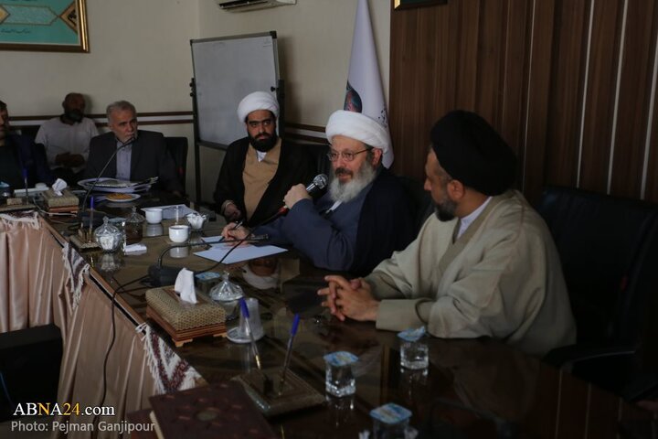 نشست هم اندیشی و تجربه نوردی فعالان قرآنی اصفهان