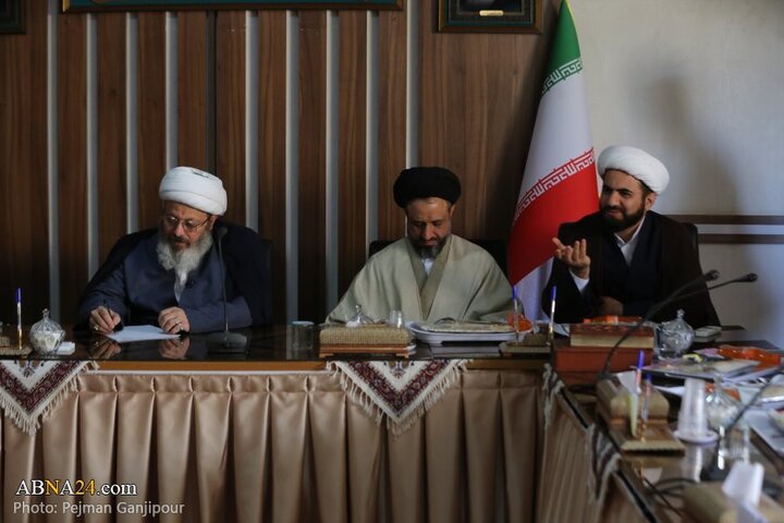 نشست هم اندیشی و تجربه نوردی فعالان قرآنی اصفهان