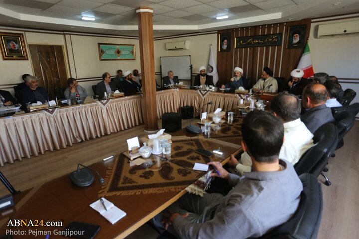 نشست هم اندیشی و تجربه نوردی فعالان قرآنی اصفهان